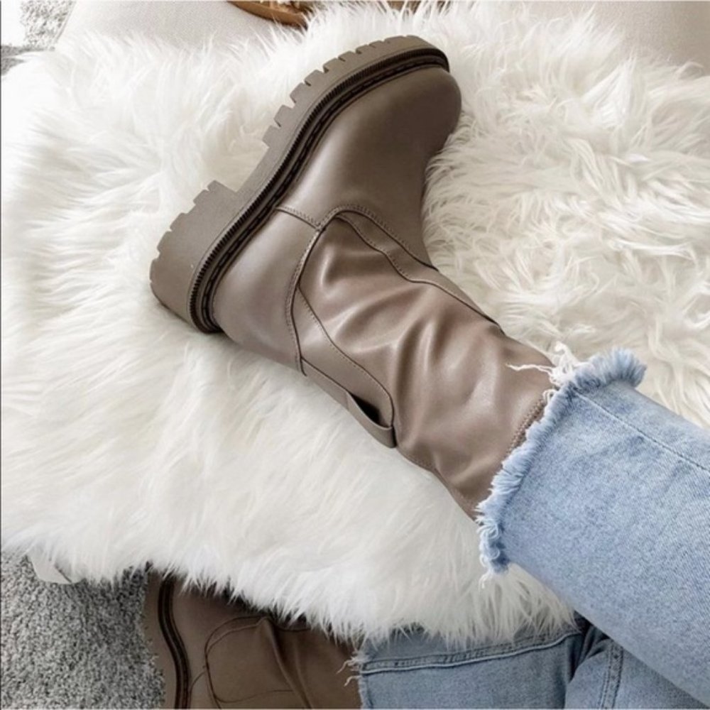 H&M Chelsea Boot